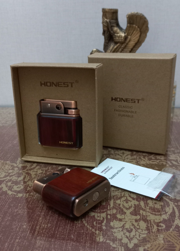 فندک بنزینی اتومات هانست چوبی HONEST